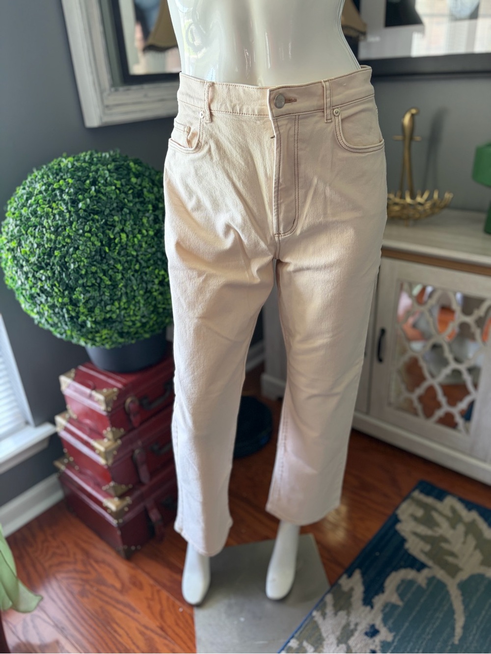 Cropped High-Rise Jeans in Pale Blush — Women’s Ankle Denim
